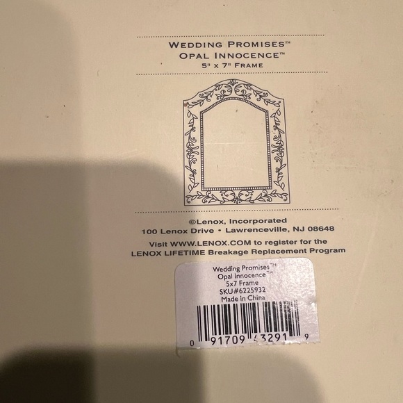 Lenox frame - Picture 3 of 4